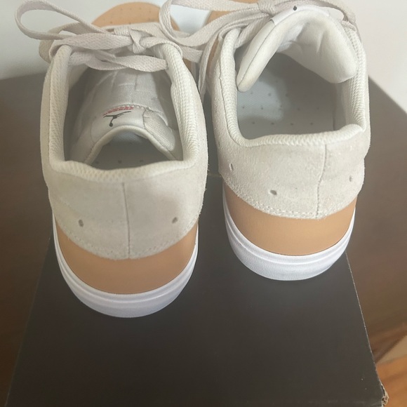 Men sneaker used in good condition beige like a burnt orange - Picture 4 of 4